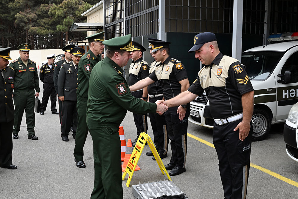 Azerbaijani, Russian defense ministries exchange views on range of issues (PHOTO)