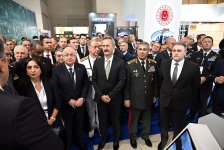 Руководство минобороны Азербайджана приняло участие в церемонии открытия международной оборонной выставки "ADEX" (ФОТО)