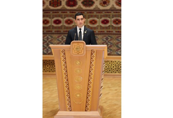 Turkmenistan's prioritizes growing North-South and West-East corridors - president