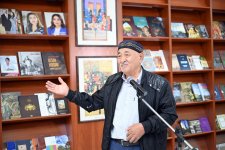 В Казахстане будут более широко изучать азербайджанскую  литературу (ФОТО)