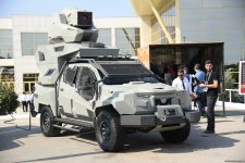 На выставке ADEX в Баку демонстрируются тяжелая артиллерия и военная авиация (ФОТО)