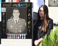 Азербайджанский народ чтит память шехидов Отечественной войны (ФОТО)