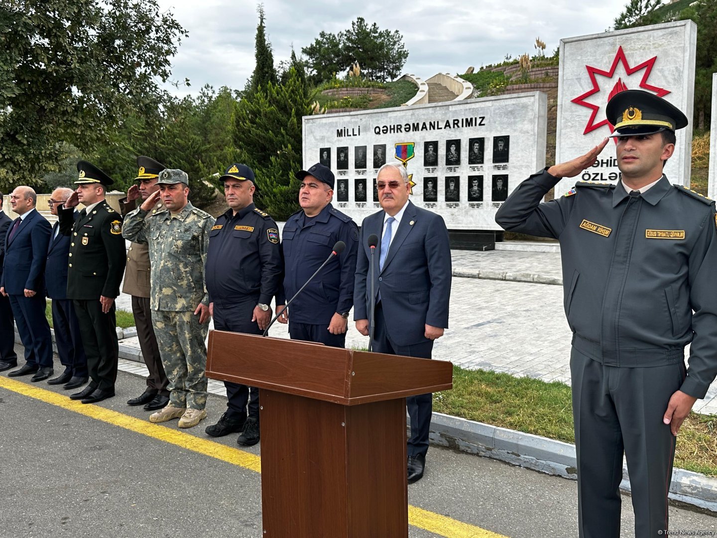 Жители Агдама чтят память шехидов 44-дневной Отечественной войны (ФОТО)