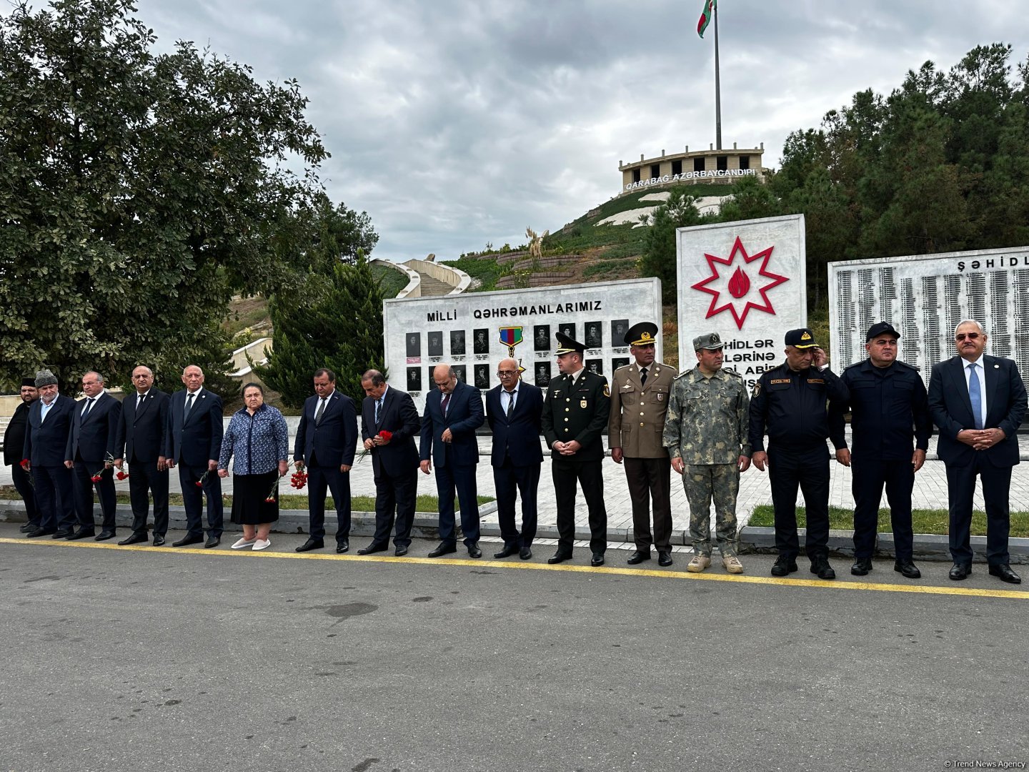Жители Агдама чтят память шехидов 44-дневной Отечественной войны (ФОТО)
