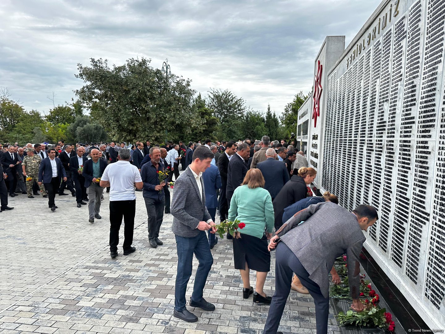 Жители Агдама чтят память шехидов 44-дневной Отечественной войны (ФОТО)