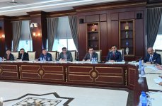 Состоялось заседание комитета парламента Азербайджана по вопросам молодежи и спорта  (ФОТО)