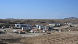 Президент Ильхам Алиев и Первая леди Мехрибан Алиева ознакомились со строительством частных домов и социальных объектов в селе Хоровлу Джебраильского района (ФОТО/ВИДЕО)
