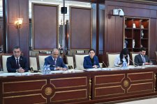 Состоялось заседание комитета парламента Азербайджана по здравоохранению (ФОТО)