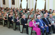 В UNEC стартовала международная конференция «Зеленая экономика: наука, образование, технология и инновация» (ФОТО)