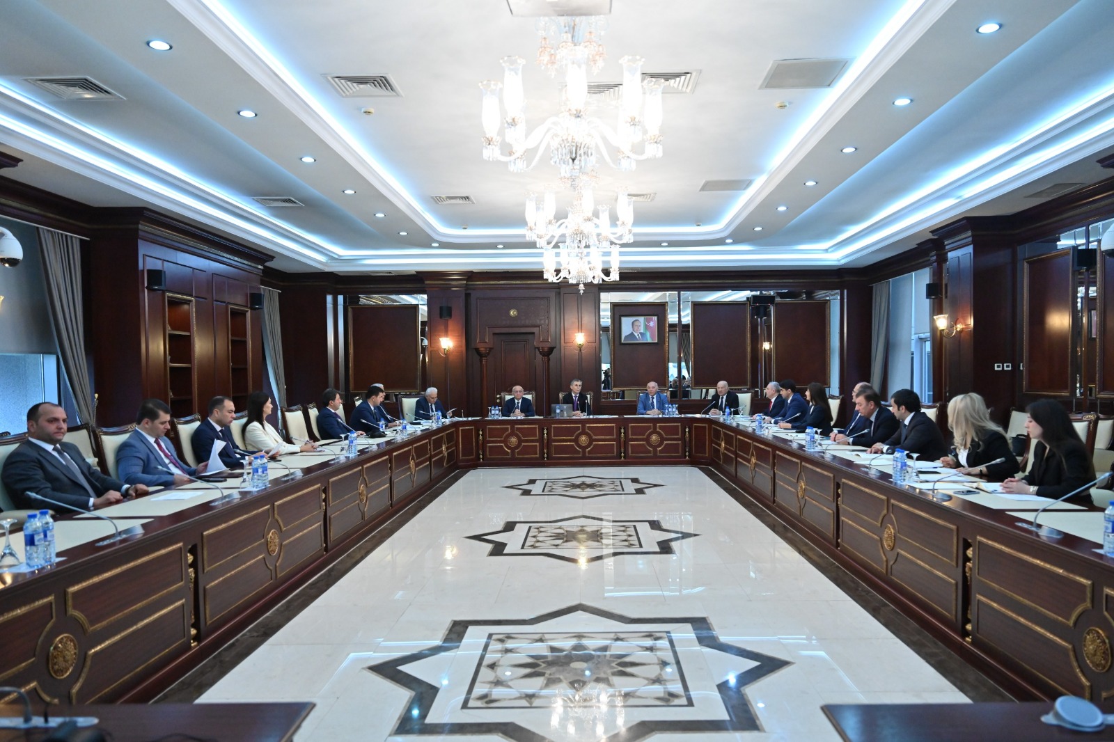Комитет по правам человека парламента Азербайджана провел первое заседание на осенней сессии (ФОТО)
