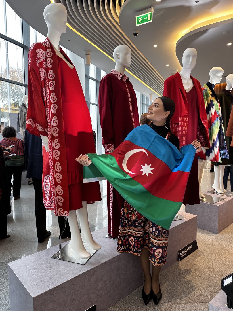 Азербайджан  представлен на форуме развивающейся индустрии моды BRICS + Fashion Summit в Москве (ФОТО)