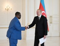 President Ilham Aliyev accepts credentials of ambassador of Benin (PHOTO/VIDEO)