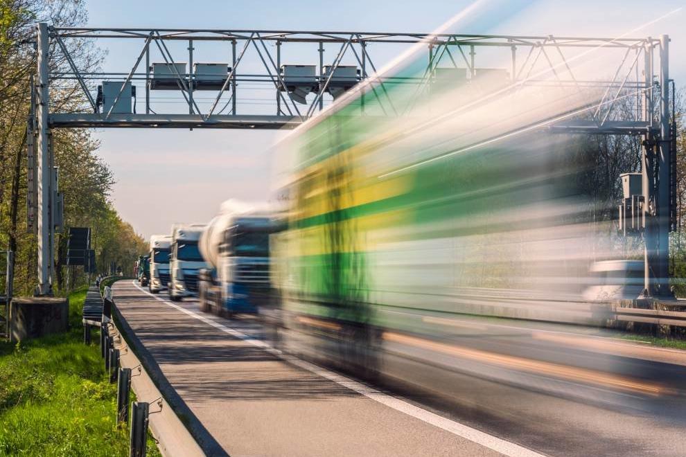 Kazakhstan sees growth in cargo transportation applications to country