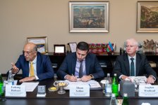 ЗАО "AzerGold" состоялось первое заседание нового руководящего комитета в рамках Соглашения о распределении добычи (ФОТО)