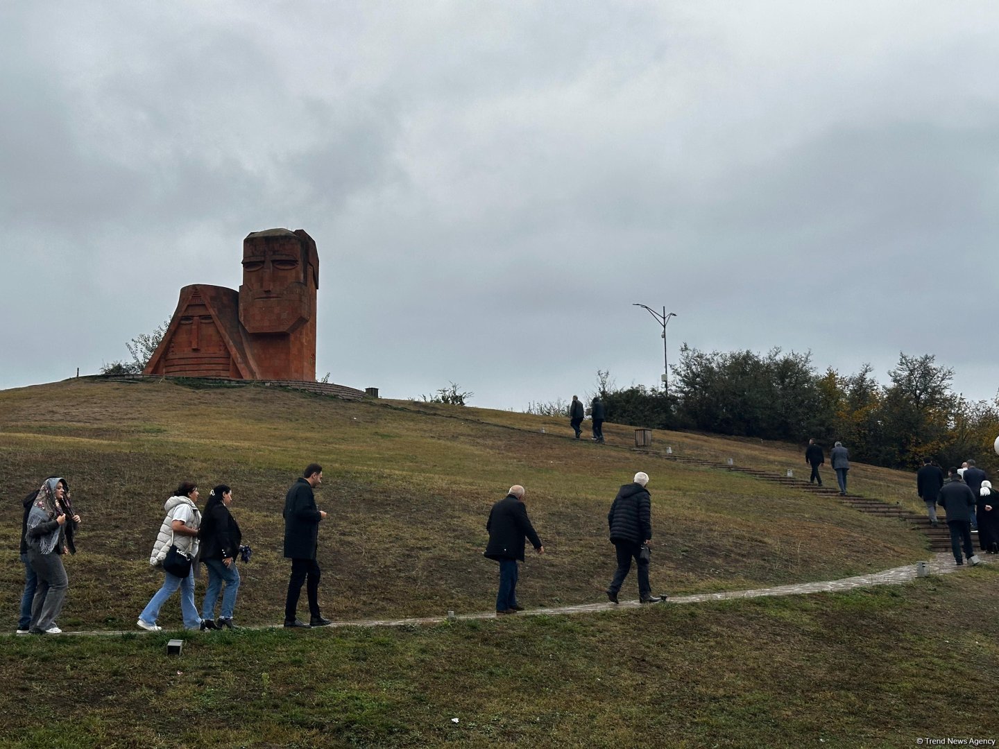 Завершился визит в Ханкенди группы азербайджанцев из Грузии (ФОТО)