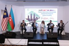Древняя музыкальная культура Азербайджана представлена в Малайзии и Сингапуре (ФОТО)