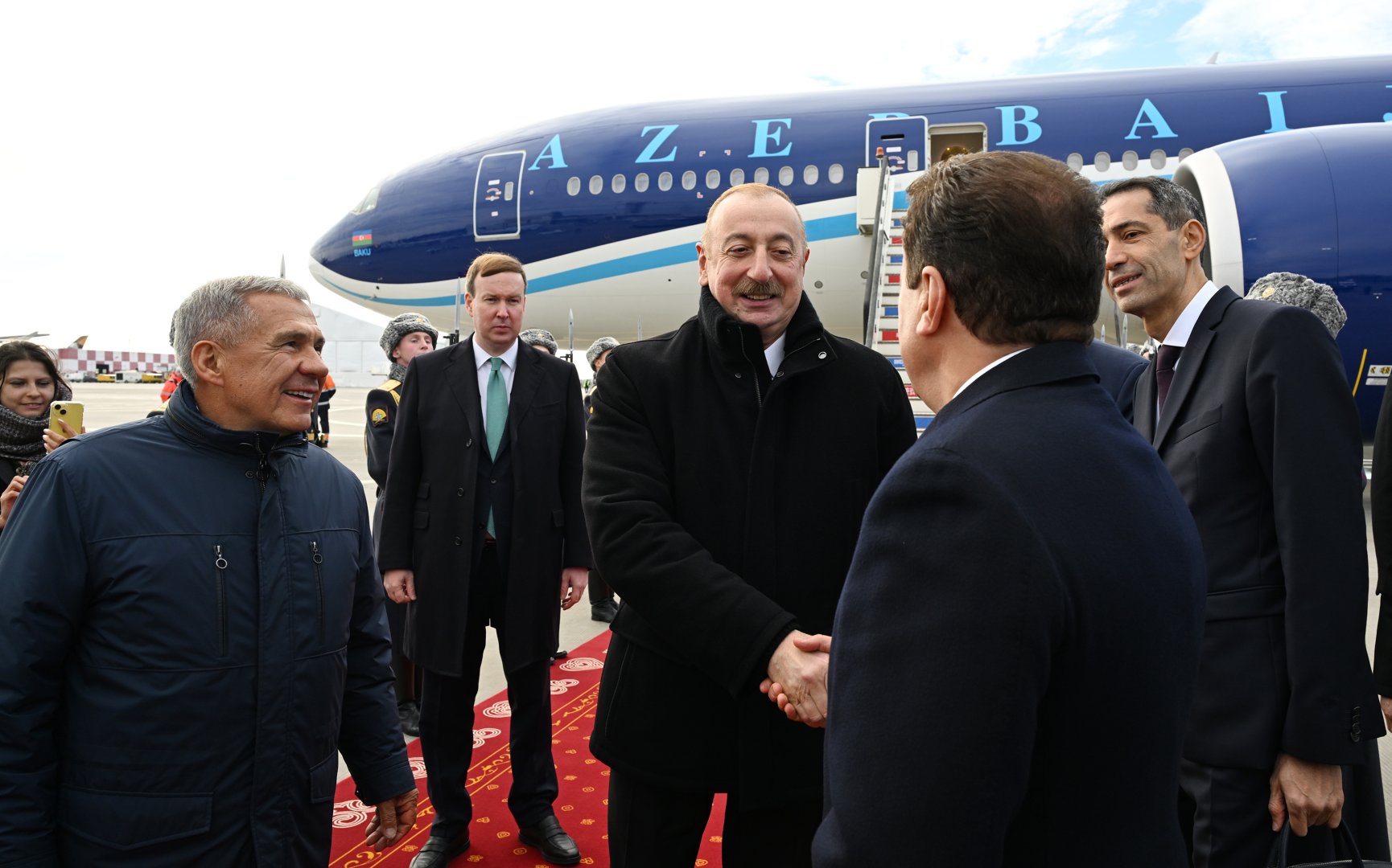 President Ilham Aliyev arrives in Russia (PHOTO/VIDEO)