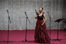 Оперный театр при Музыкальной школе вокала Фидан Гаджиевой выступил с первым концертом в АМУ (ФОТО)