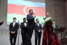 Оперный театр при Музыкальной школе вокала Фидан Гаджиевой выступил с первым концертом в АМУ (ФОТО)
