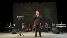 Осень в Гяндже под музыку Эмина Сабитоглу (ФОТО)