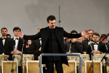 Юсиф Эйвазов вместе с родным коллективом представил произведения классиков (ФОТО)