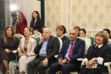 Когда надежда творит чудеса… Очарование экспозиции работ Сакины З.Багировой под классическую музыку (ФОТО)