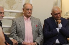 Когда надежда творит чудеса… Очарование экспозиции работ Сакины З.Багировой под классическую музыку (ФОТО)