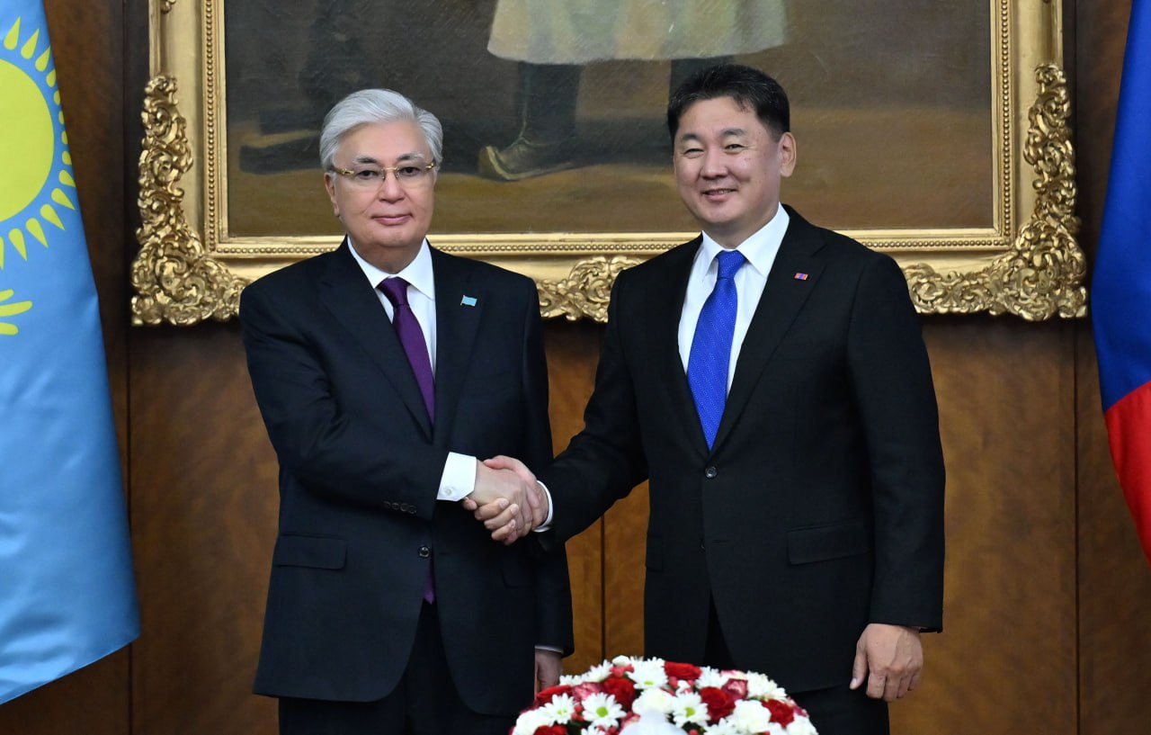 Kazakhstan’s president invites Mongolian leader for state visit