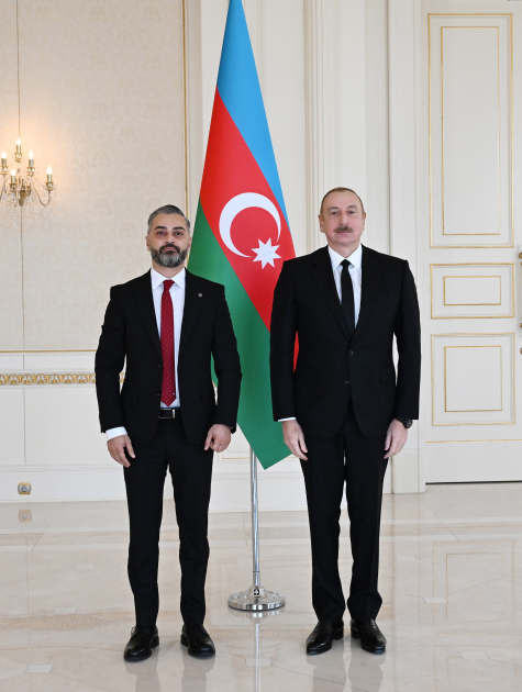 President Ilham Aliyev receives credentials of incoming ambassador of Albania to Azerbaijan (PHOTO/VIDEO)