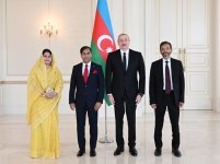Президент Ильхам Алиев принял верительные грамоты новоназначенного посла Бангладеш в Азербайджане (ФОТО/ВИДЕО)