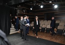 Первый вице-президент Мехрибан Алиева побывала в Азербайджанском государственном театре пантомимы (ФОТО/ВИДЕО)