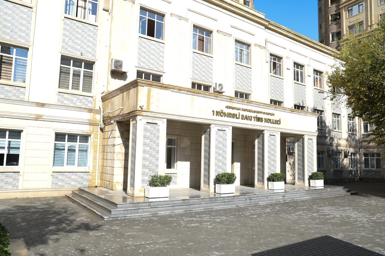 В Азербайджане впервые началась подготовка кадров по специальности "Оптометрия" (ФОТО)