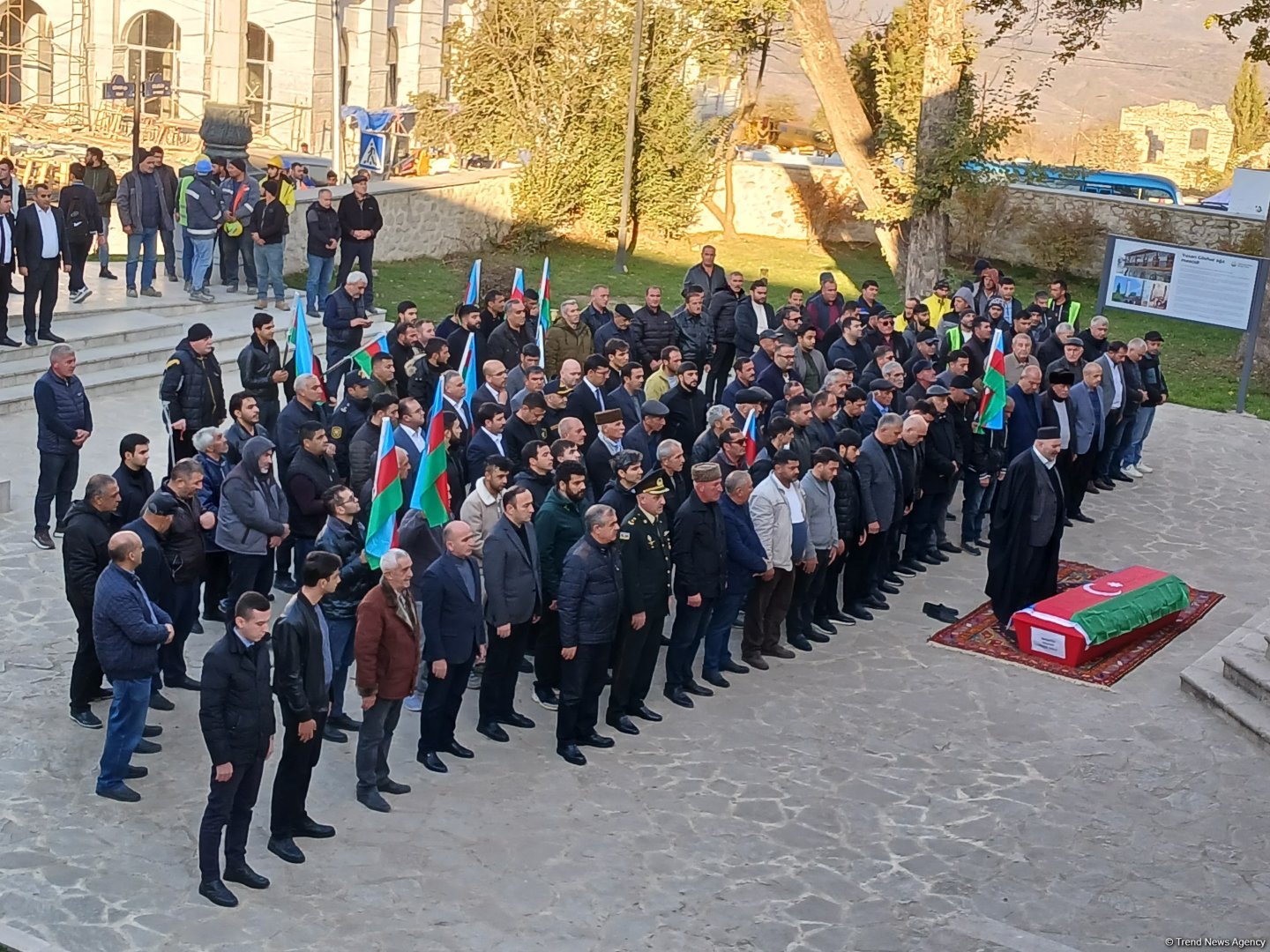 Останки  пропавшего без вести в I Карабахской войне шехида перезахоронены в городе Шуша (ФОТО)