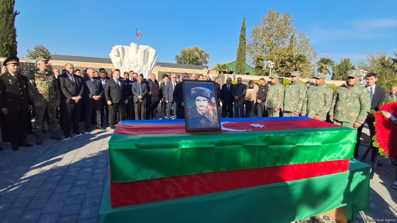 В городе Тертер захоронены останки шехида I Карабахской войны Мохуббата Мустафаева (ФОТО)