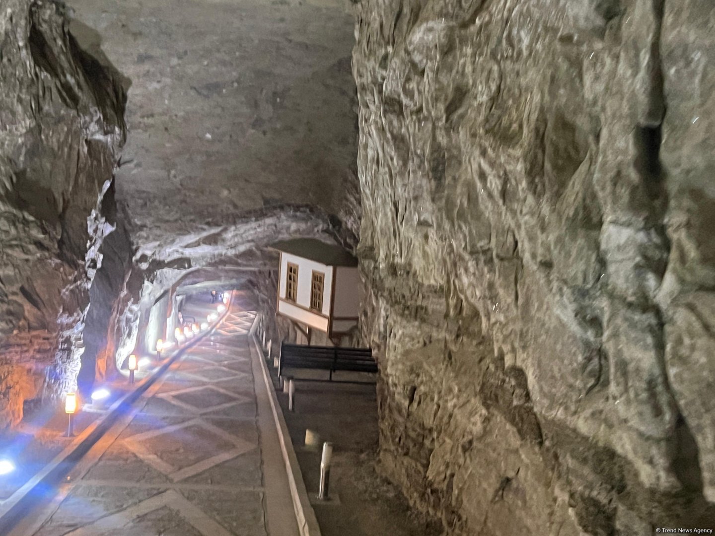 Photo report provides in-depth look at "salt miracle" in Azerbaijan's Nakhchivan