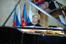 В Баку состоялся концерт известных музыкантов из России (ФОТО)