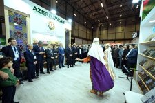 Азербайджан представлен на 41-й Стамбульской международной книжной ярмарке  (ФОТО)