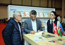 Азербайджан представлен на 41-й Стамбульской международной книжной ярмарке  (ФОТО)