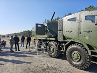 Закир Гасанов ознакомился с боевой техникой в Словакии (ФОТО)