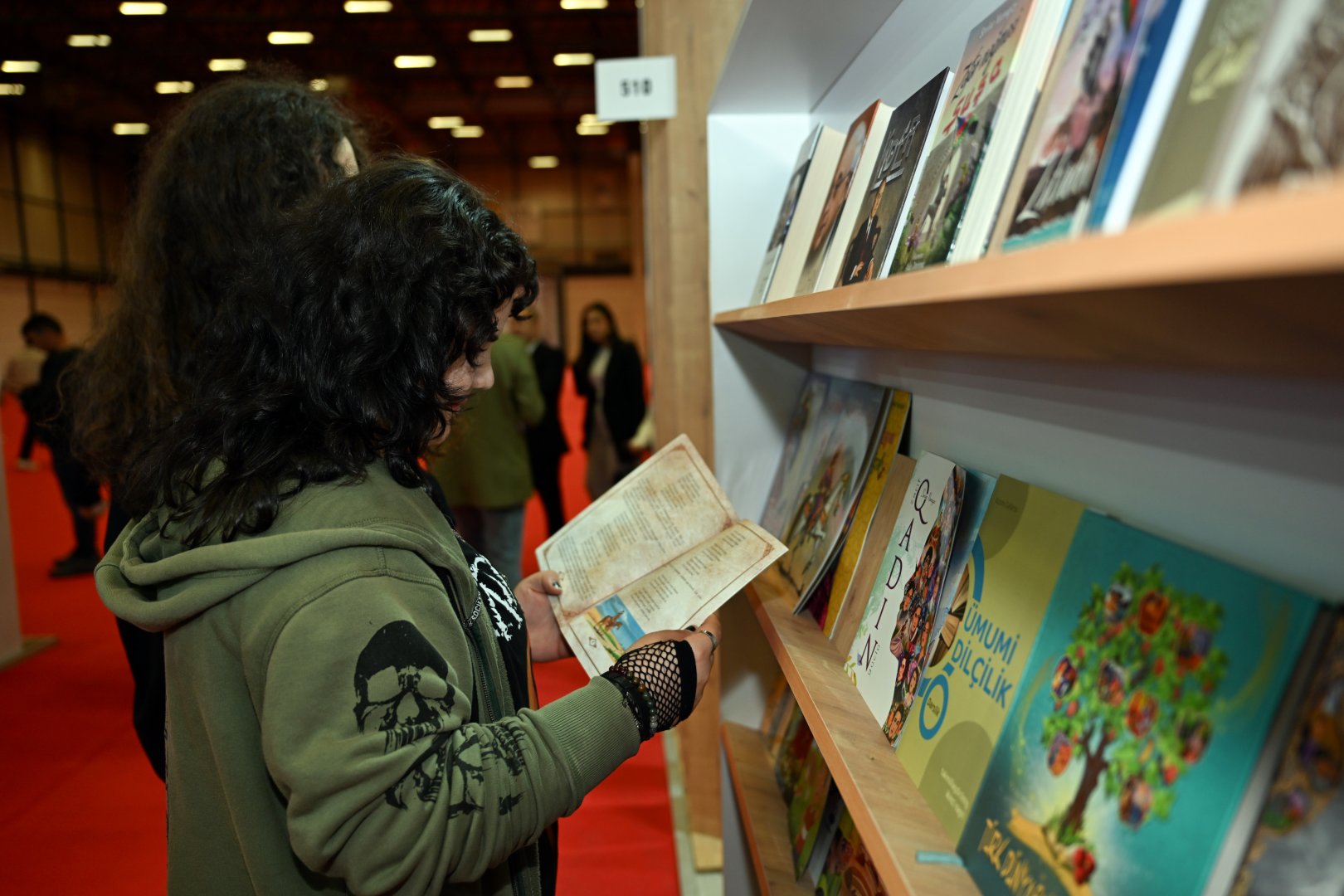 Азербайджан представлен на 41-й Стамбульской международной книжной ярмарке  (ФОТО)
