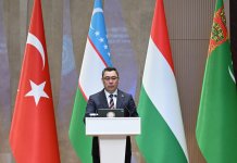 Президент Ильхам Алиев принял участие в церемонии награждения премьер-министра Венгрии в Бишкеке (ФОТО/ВИДЕО)