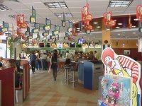 McDonald’s отмечает 25 лет в Азербайджане: от Площади Фонтанов до новых горизонтов (ФОТО)