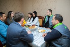 PASHA Holding предоставил праздничные подарки семьям шехидов (ФОТО)