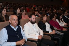 В Баку состоялась премьера фильма "В тени моего отца", посвященная памяти шехидов Карабахской войны и их детям (ВИДЕО, ФОТО)