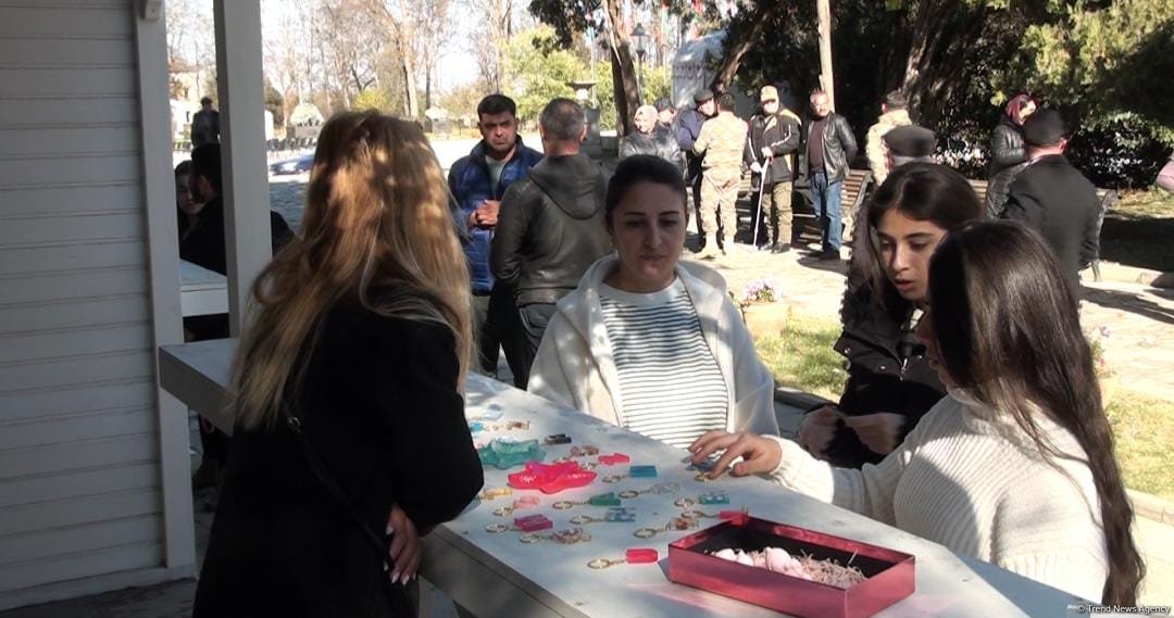 В Шуше по случаю Дня Победы прошла выставка ручных работ местных жителей (ФОТО)