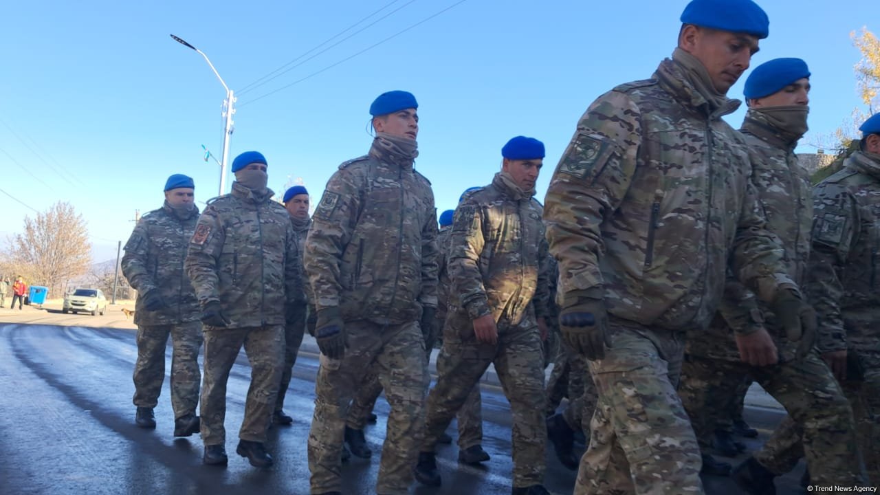 В городе Шуша прошло шествие по случаю 8 ноября - Дня Победы (ФОТО)