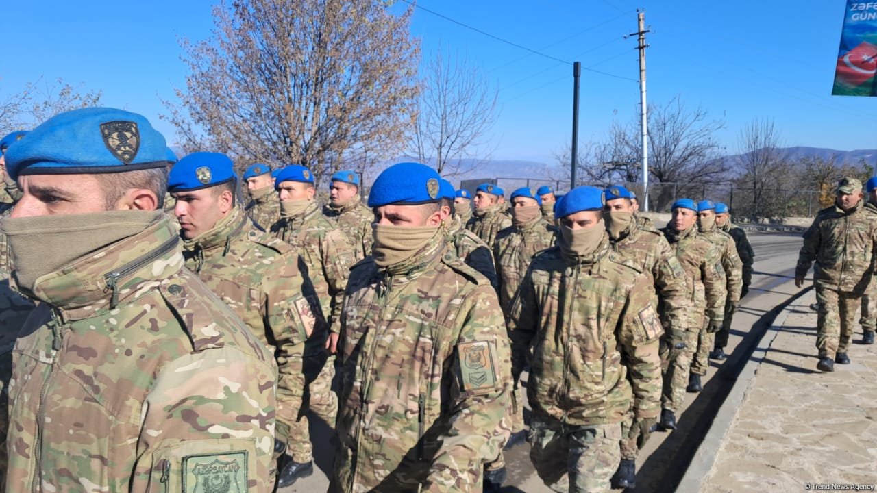 В городе Шуша прошло шествие по случаю 8 ноября - Дня Победы (ФОТО)