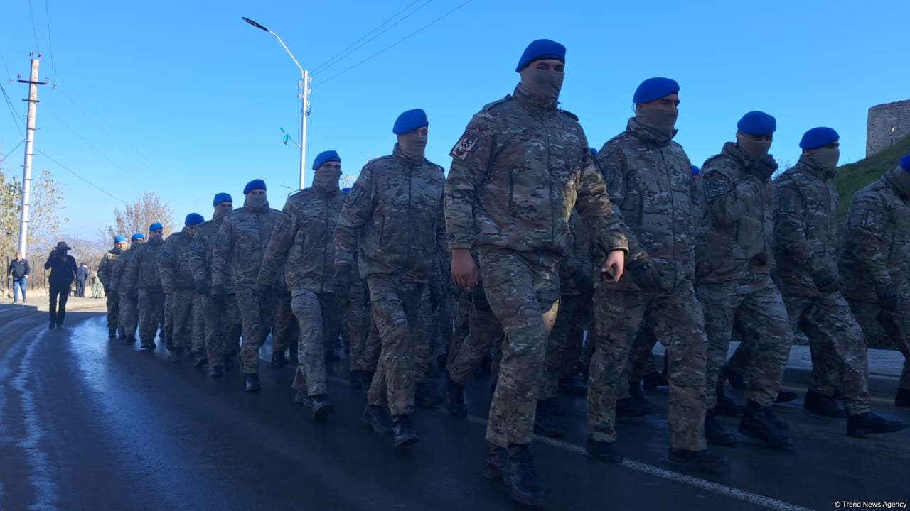 В городе Шуша прошло шествие по случаю 8 ноября - Дня Победы (ФОТО)