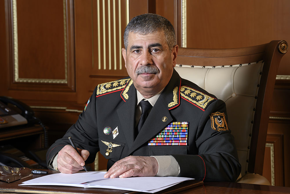 Закир Гасанов поздравил личный состав азербайджанской армии с праздником Рамазан