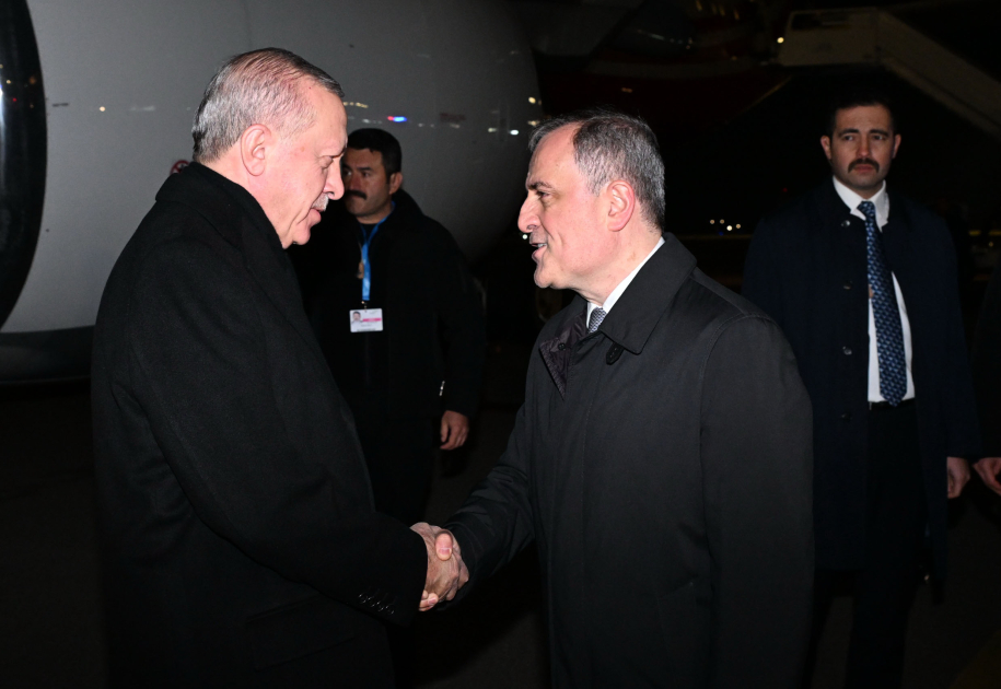 Turkish President Recep Tayyip Erdogan arrives in Azerbaijan (PHOTO)
